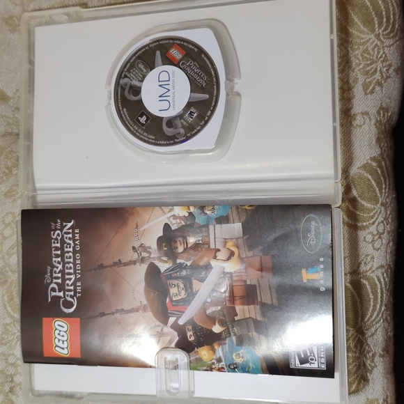 ✔️PS2 Pirates of the Caribbean - Picture 3 of 3